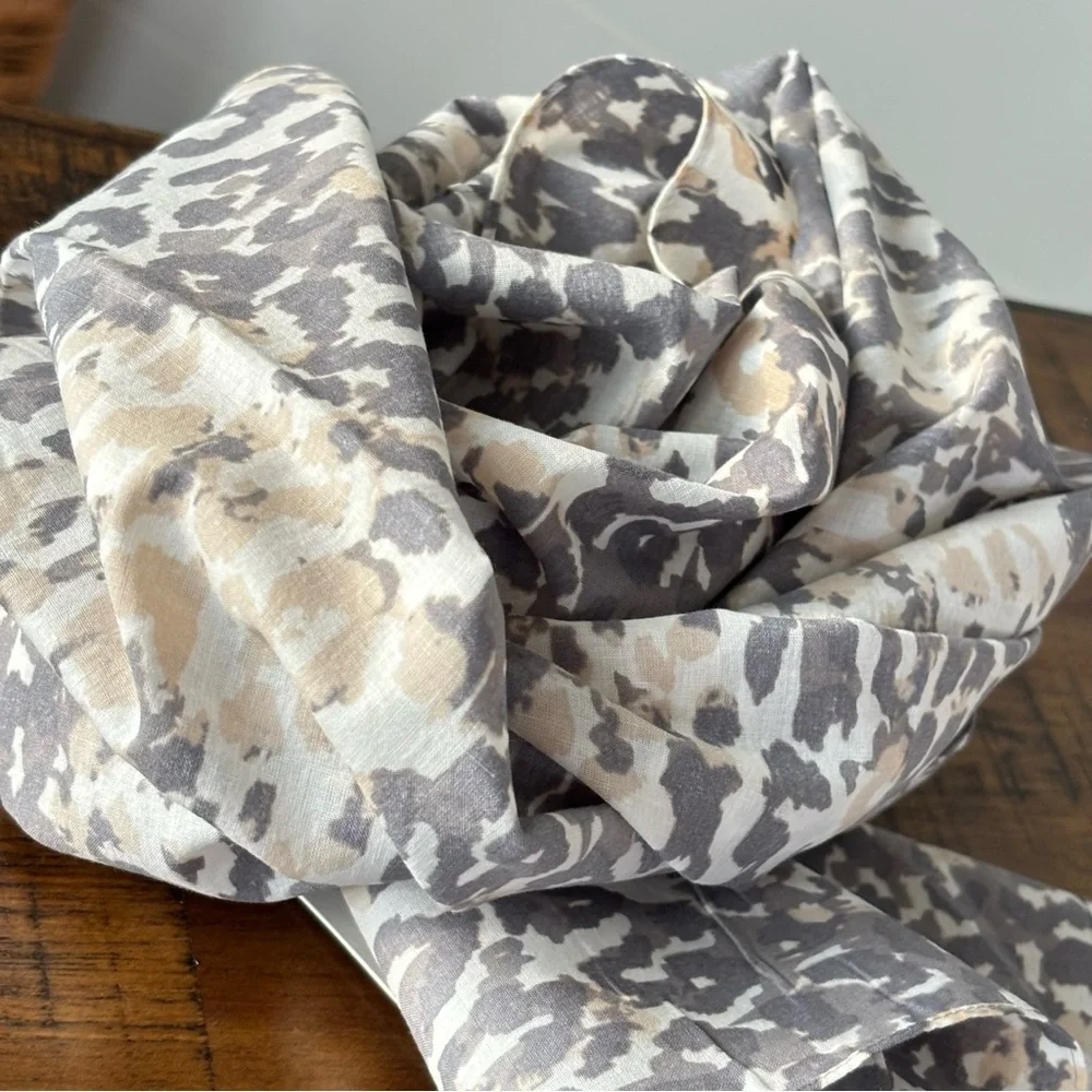 Joie Women's Renita Lightweight Animal Print Cotton Scarf NEW